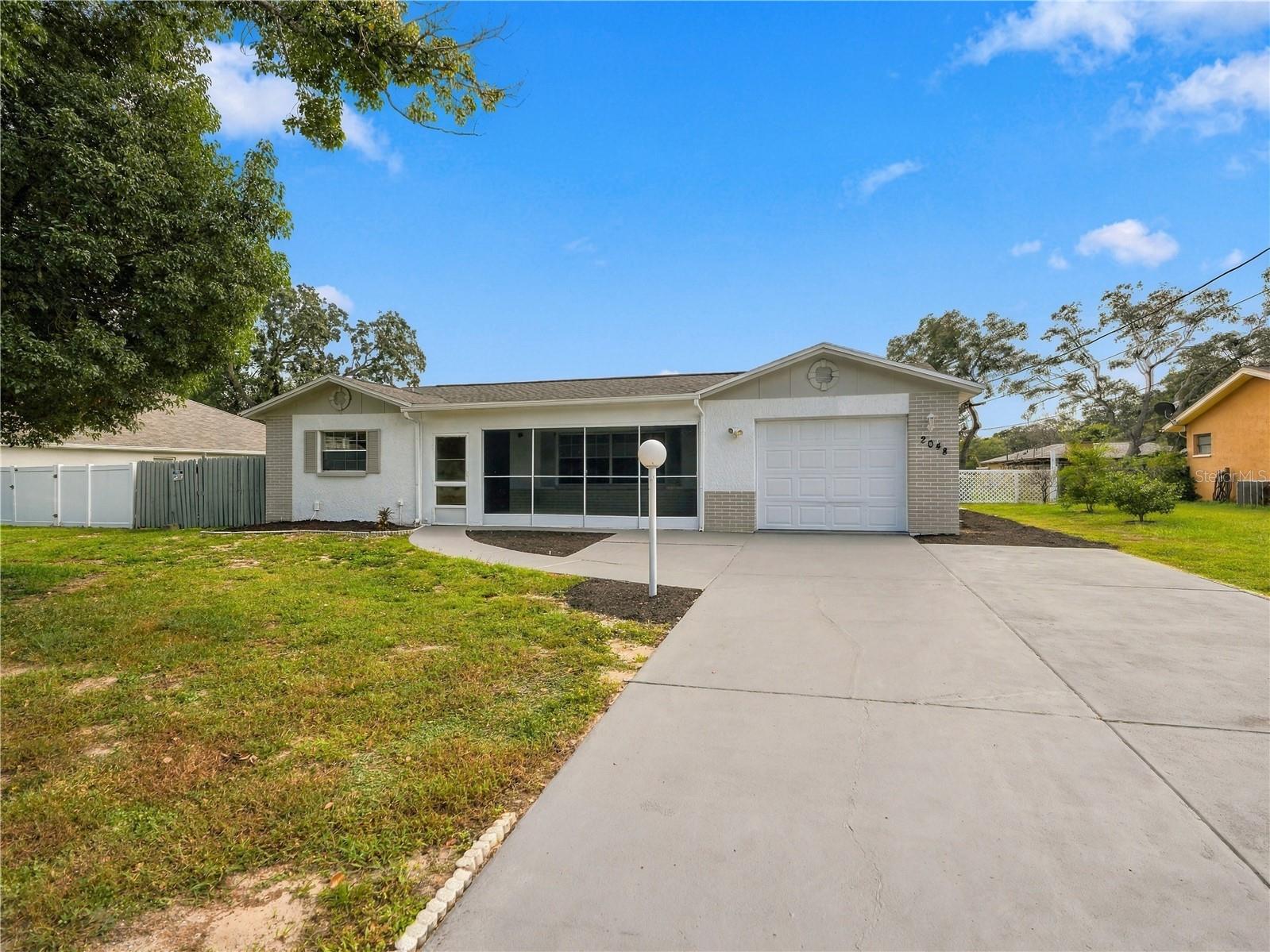 2048 Waterfall Dr — photo