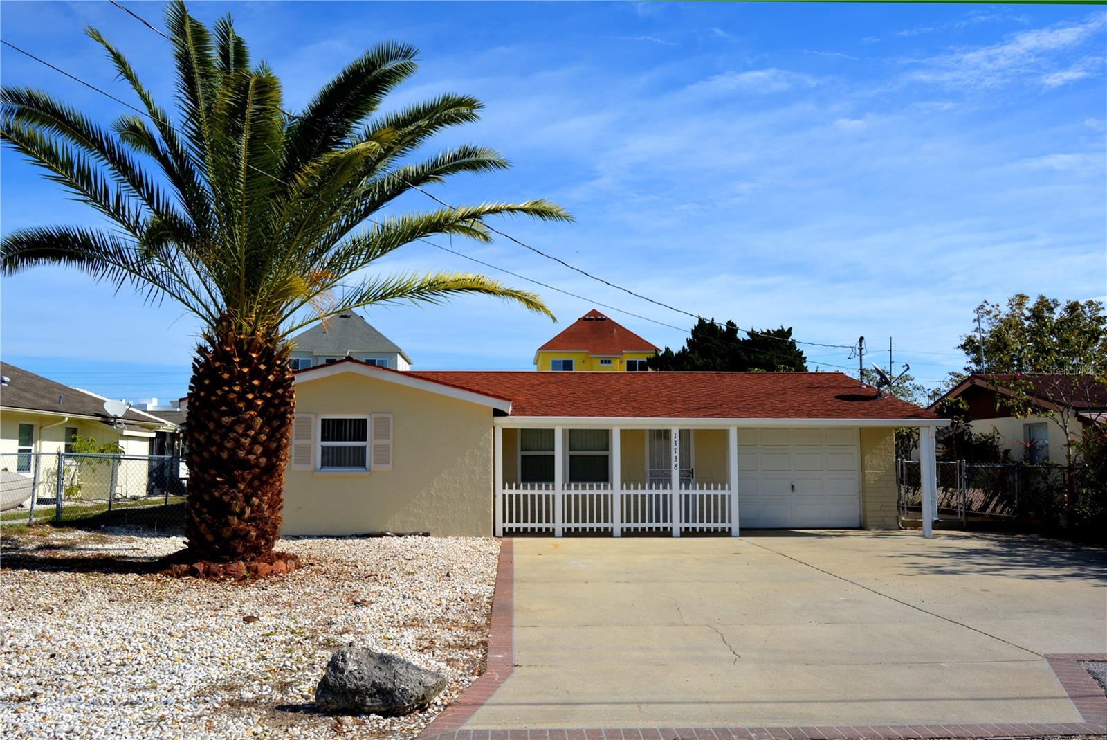 13738 Melanie Ave — photo