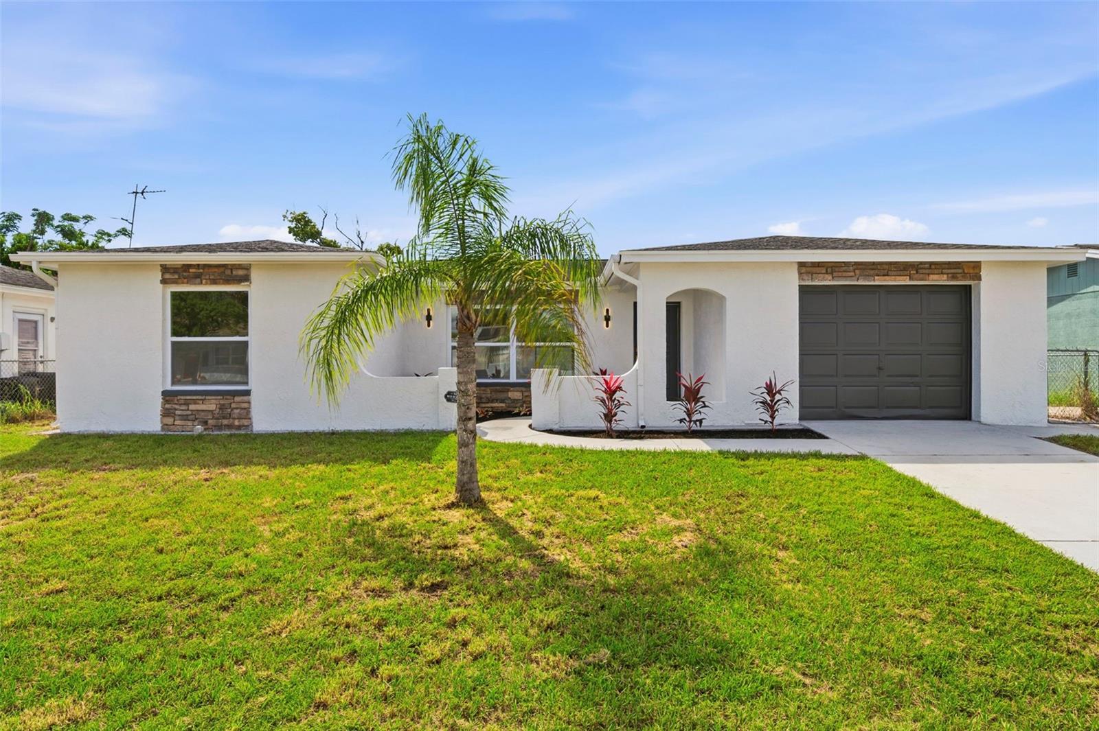 8428 Paxton Dr — photo