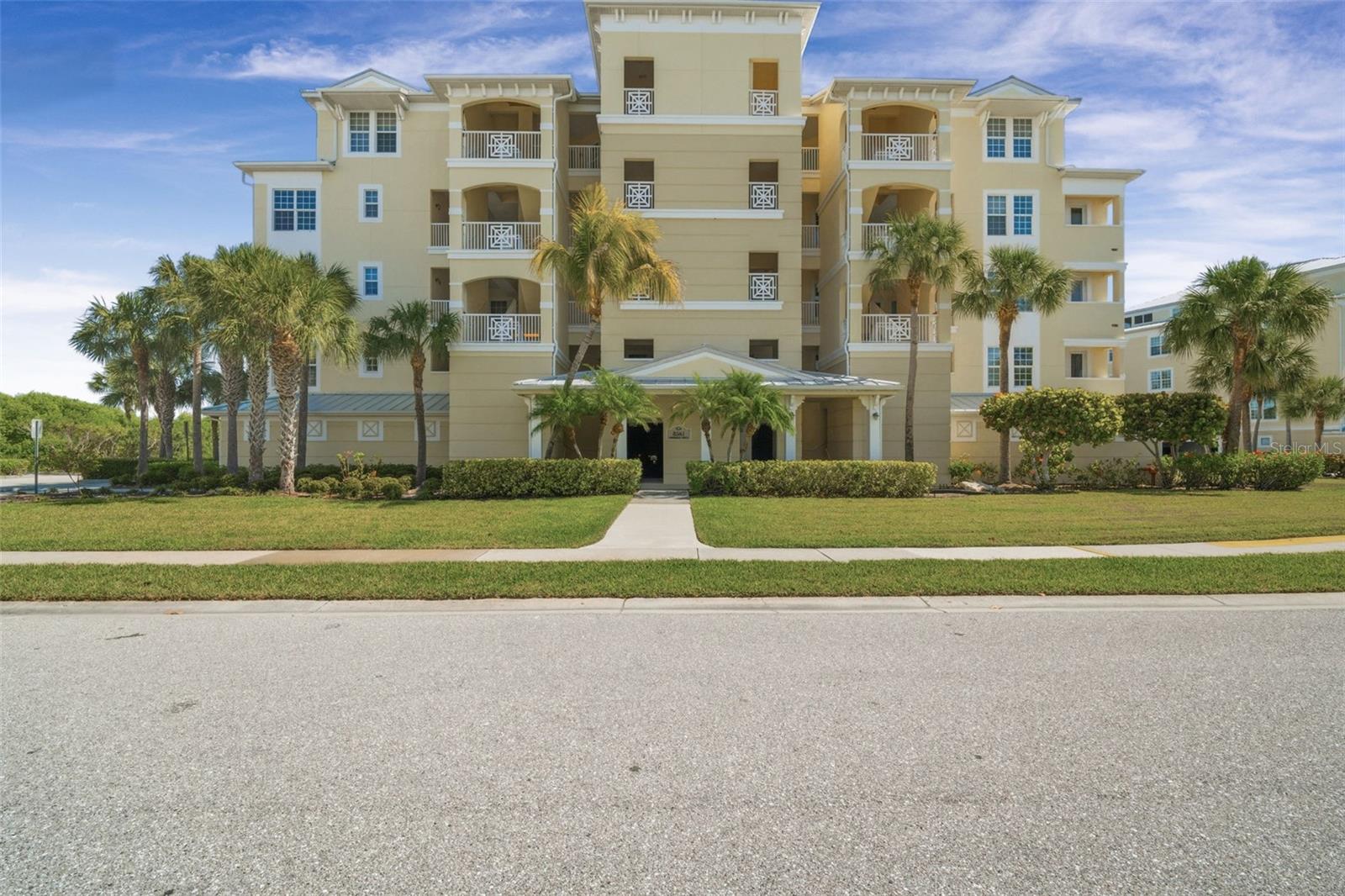 8561 Amberjack Circle 302 — photo