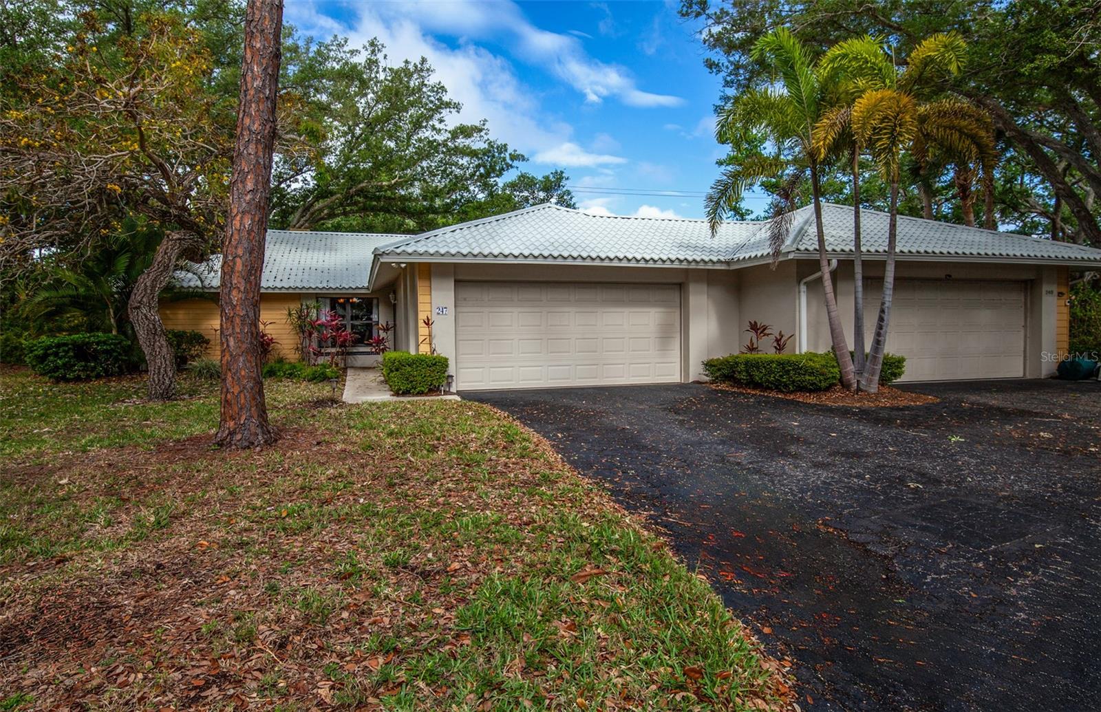 247 Southampton Lane 272 — photo