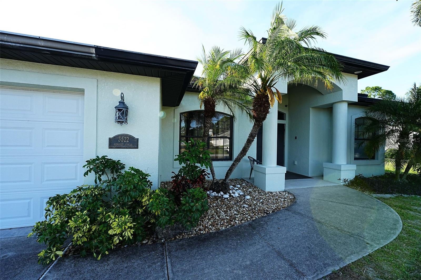 3522 Renault Circle — photo