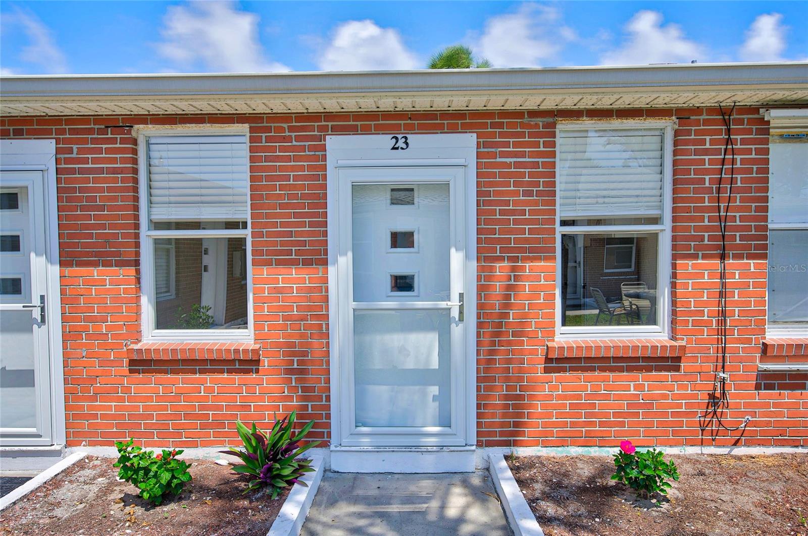 908 Villas Drive 23 — photo