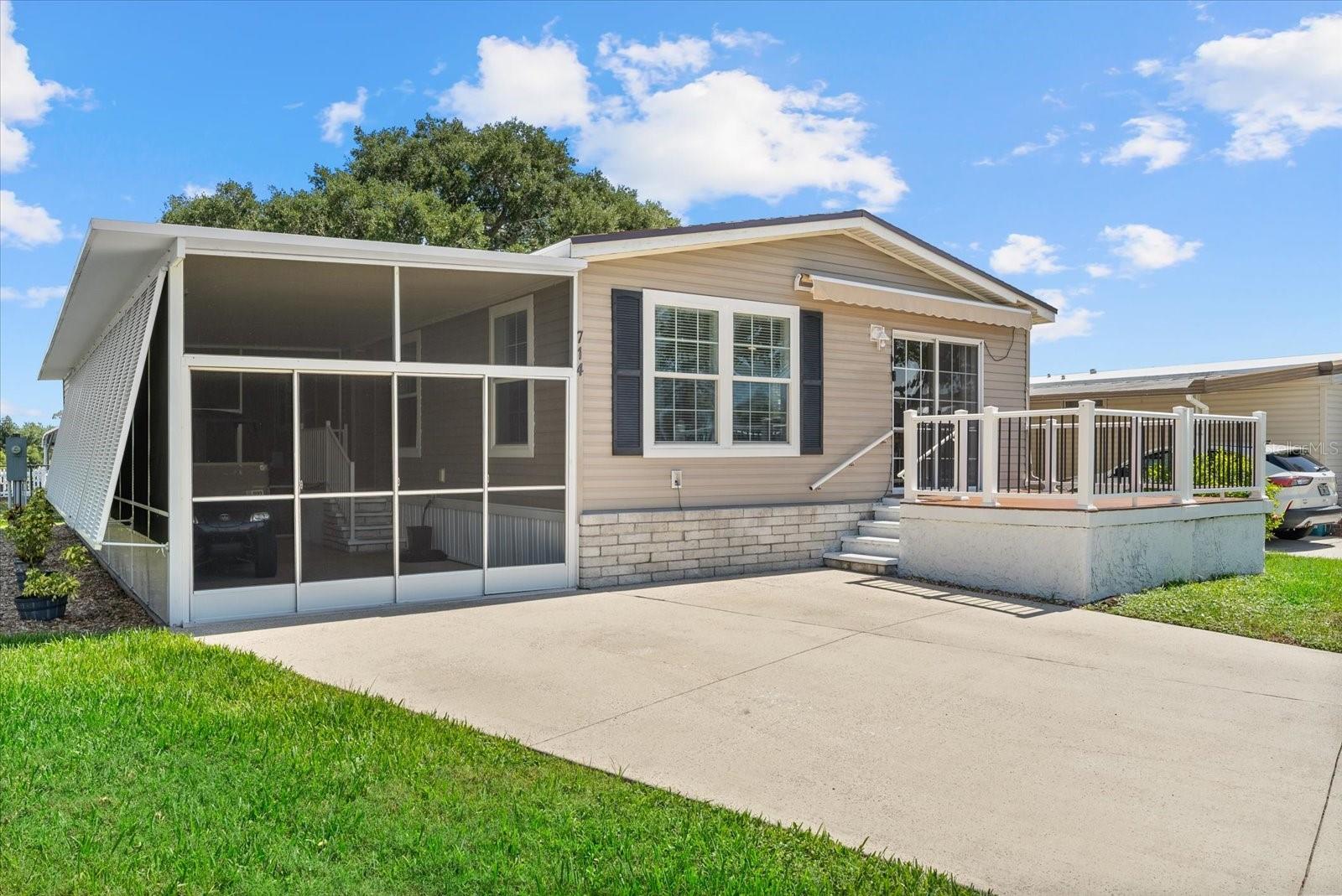 714 Fairmount Drive — photo