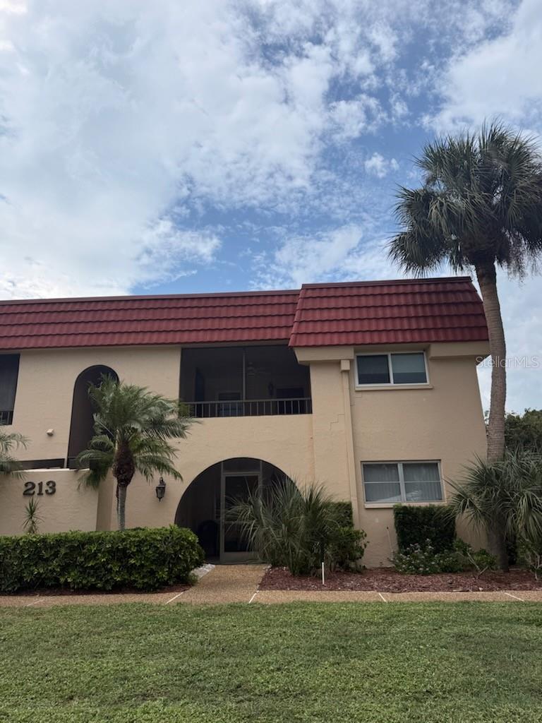 213 Rubens Drive H — photo