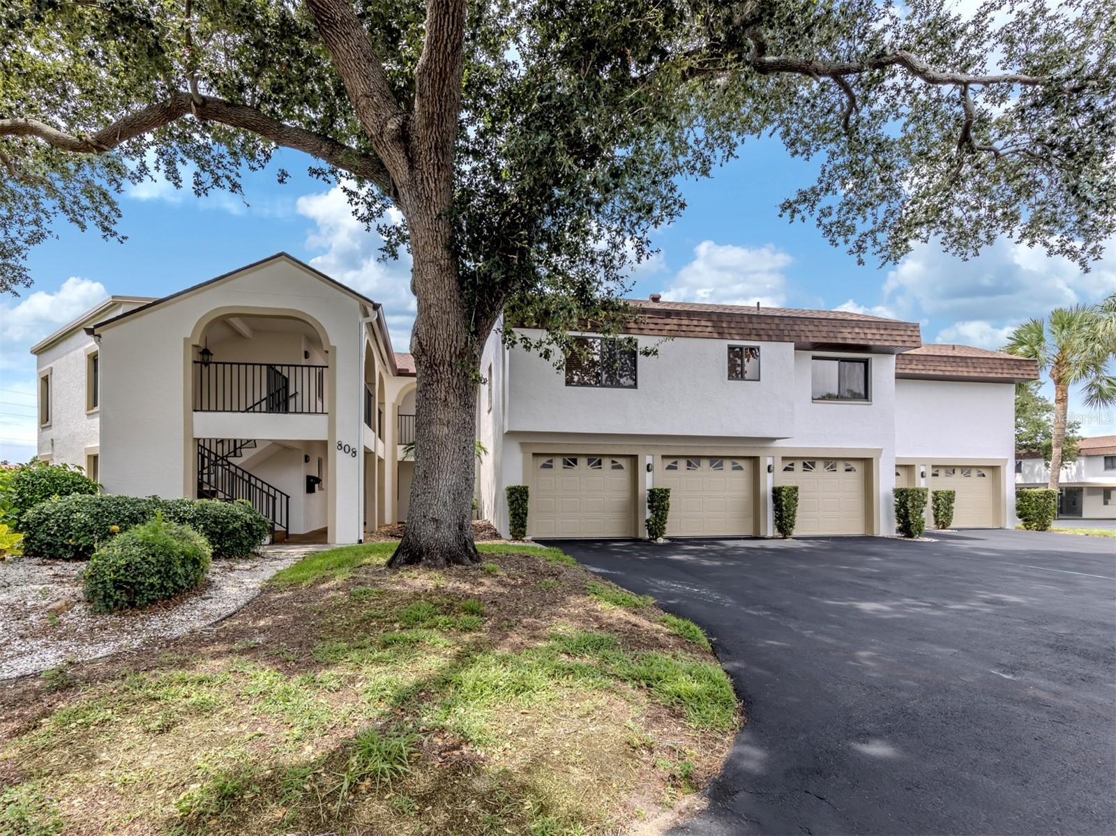 808 Capri Isles Blvd 111 — photo