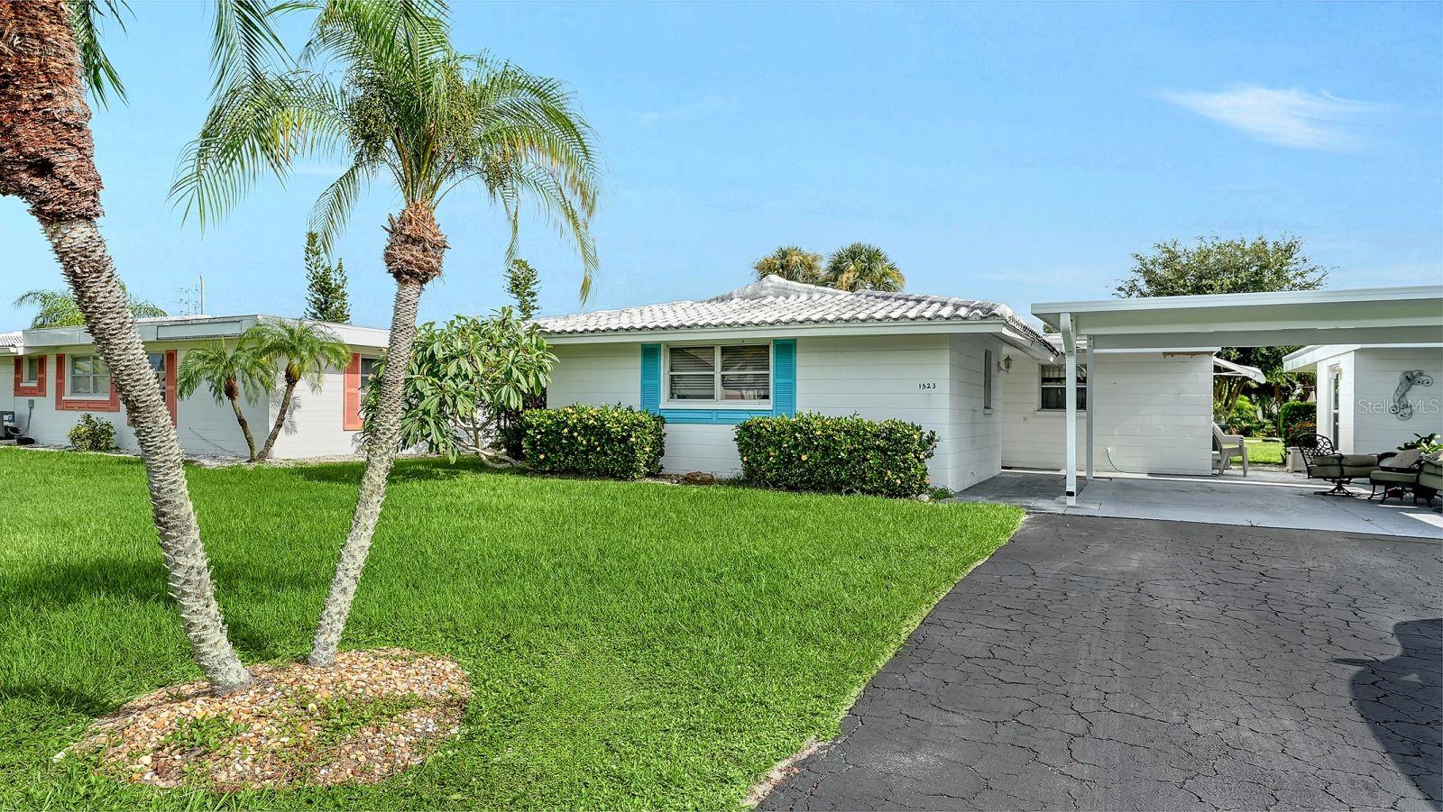 1523 Lakeside Drive 15 — photo