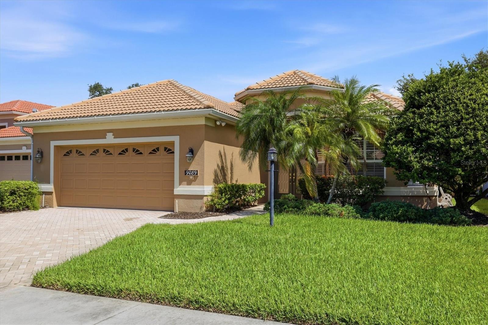9089 Willow Brook Drive — photo