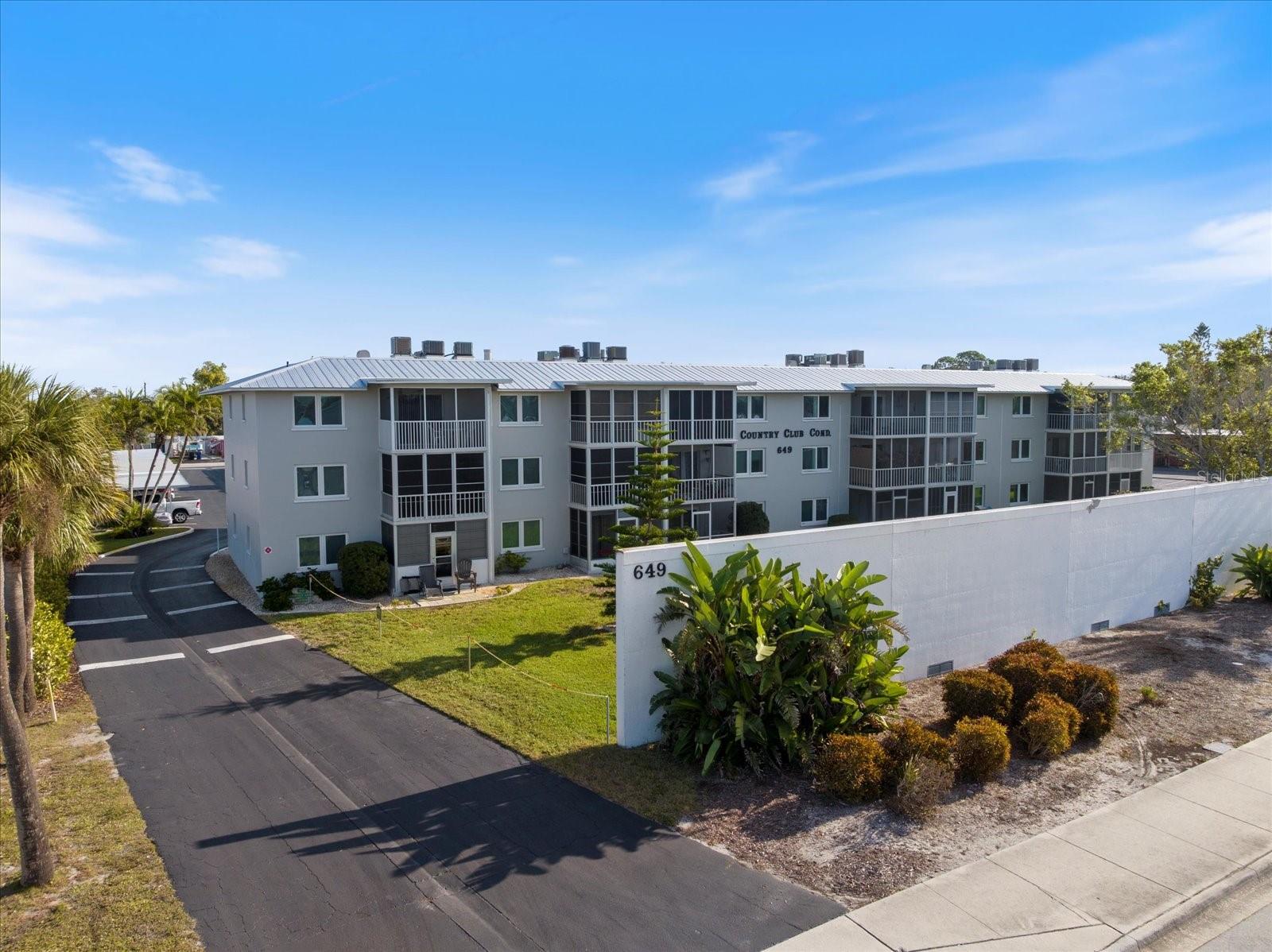 649 S Tamiami Trail S 304 — photo