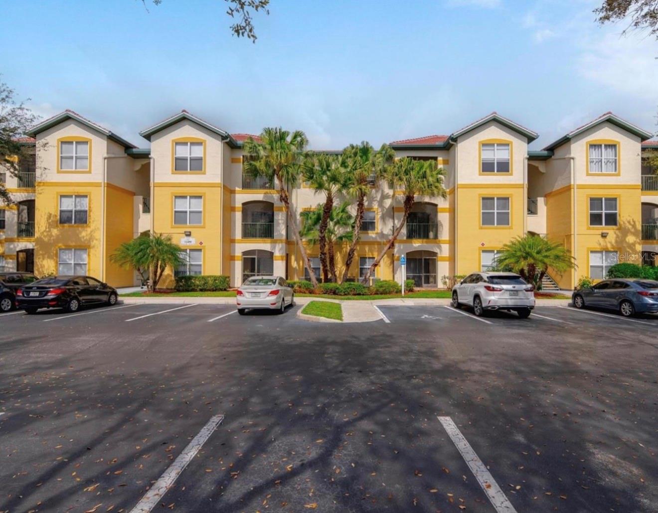 11490 Villa Grand 221 — photo
