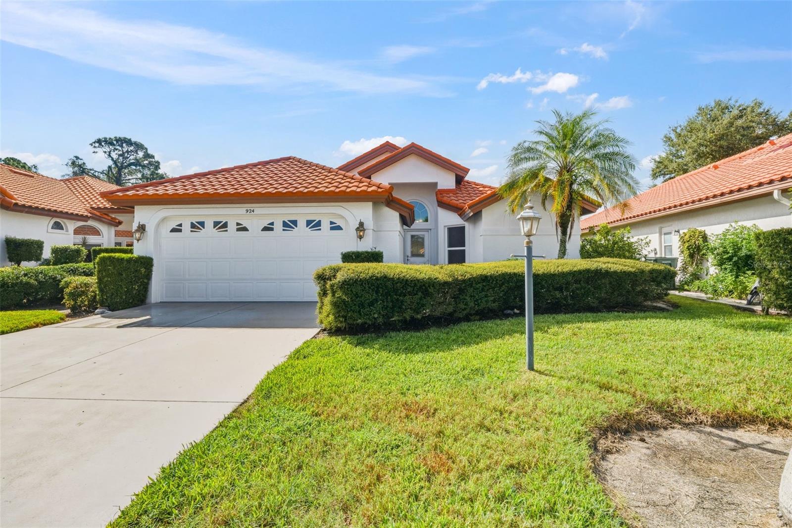 924 Harbor Town Drive — photo
