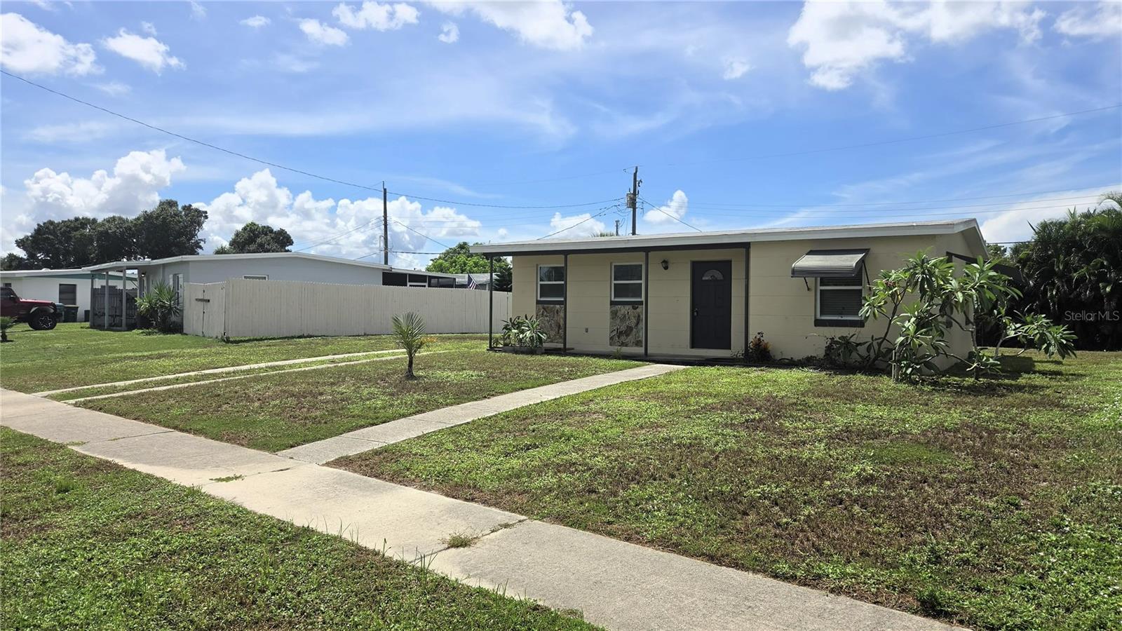 3445 Lucerne Terrace — photo