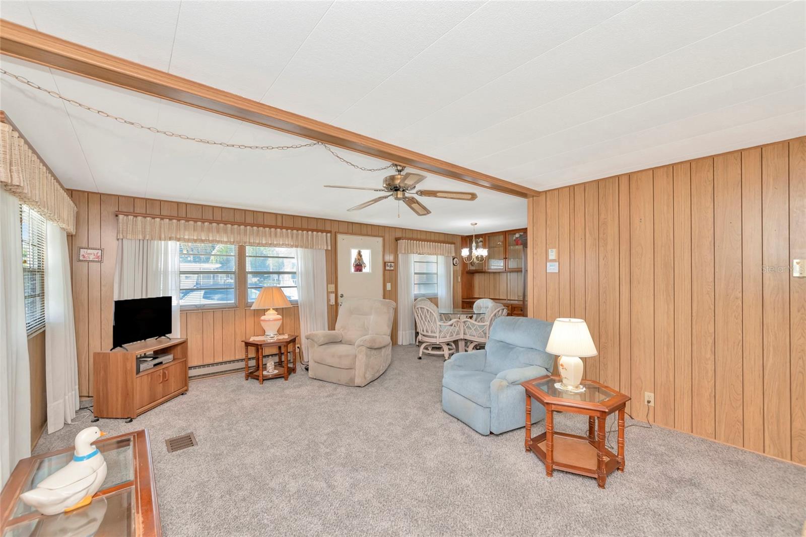 216 OUTER DRIVE E, VENICE, FL 34285 — photo 2