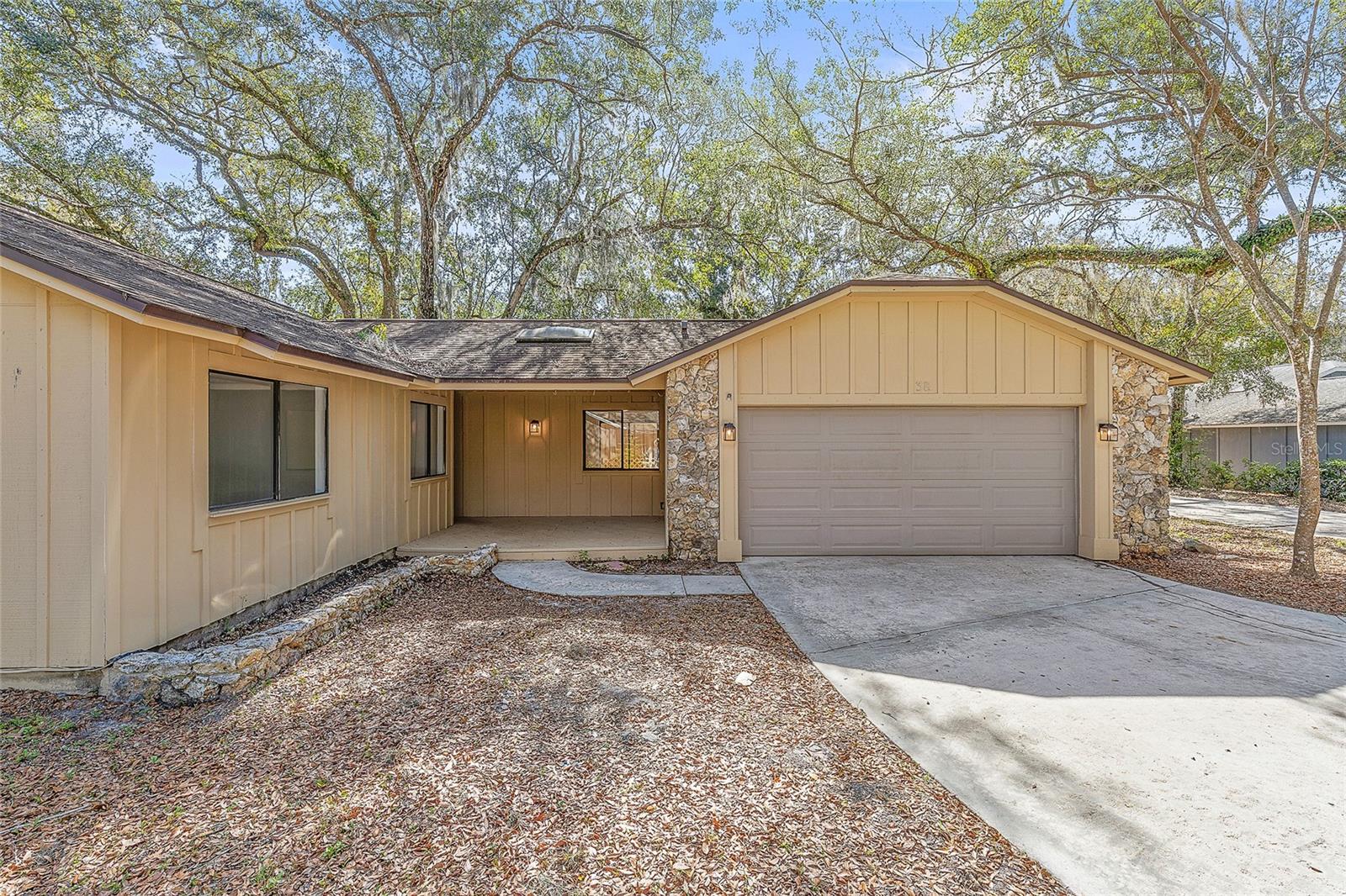 38 Snaresbrook Court — photo