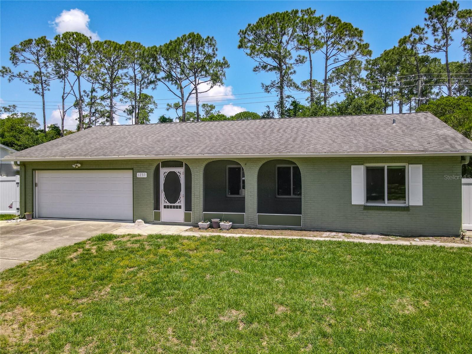 1237 Jeffery Drive — photo