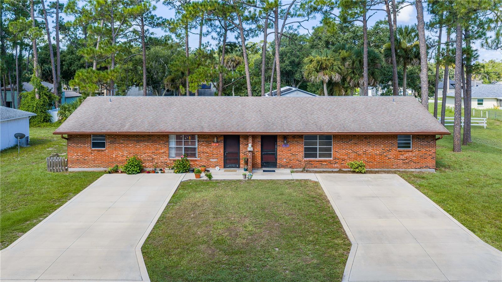 2304 India Palm Drive — photo