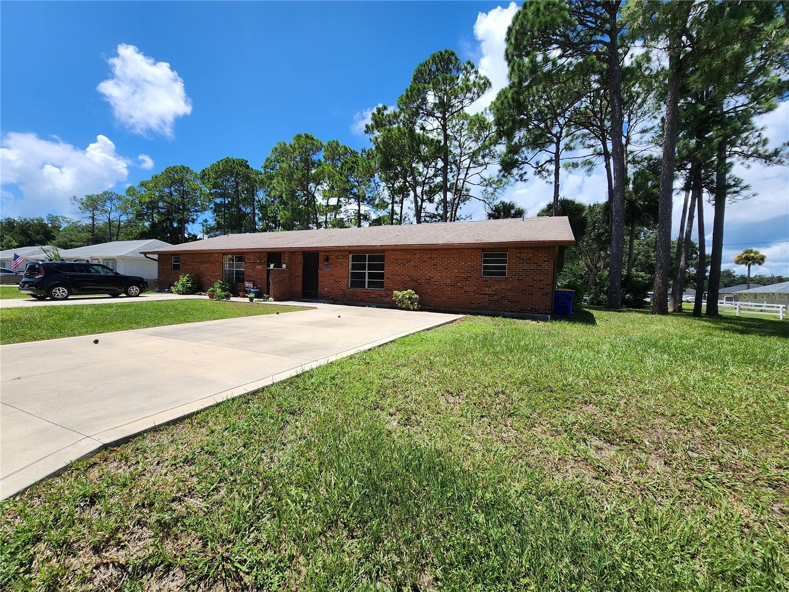 2304 India Palm Drive — photo