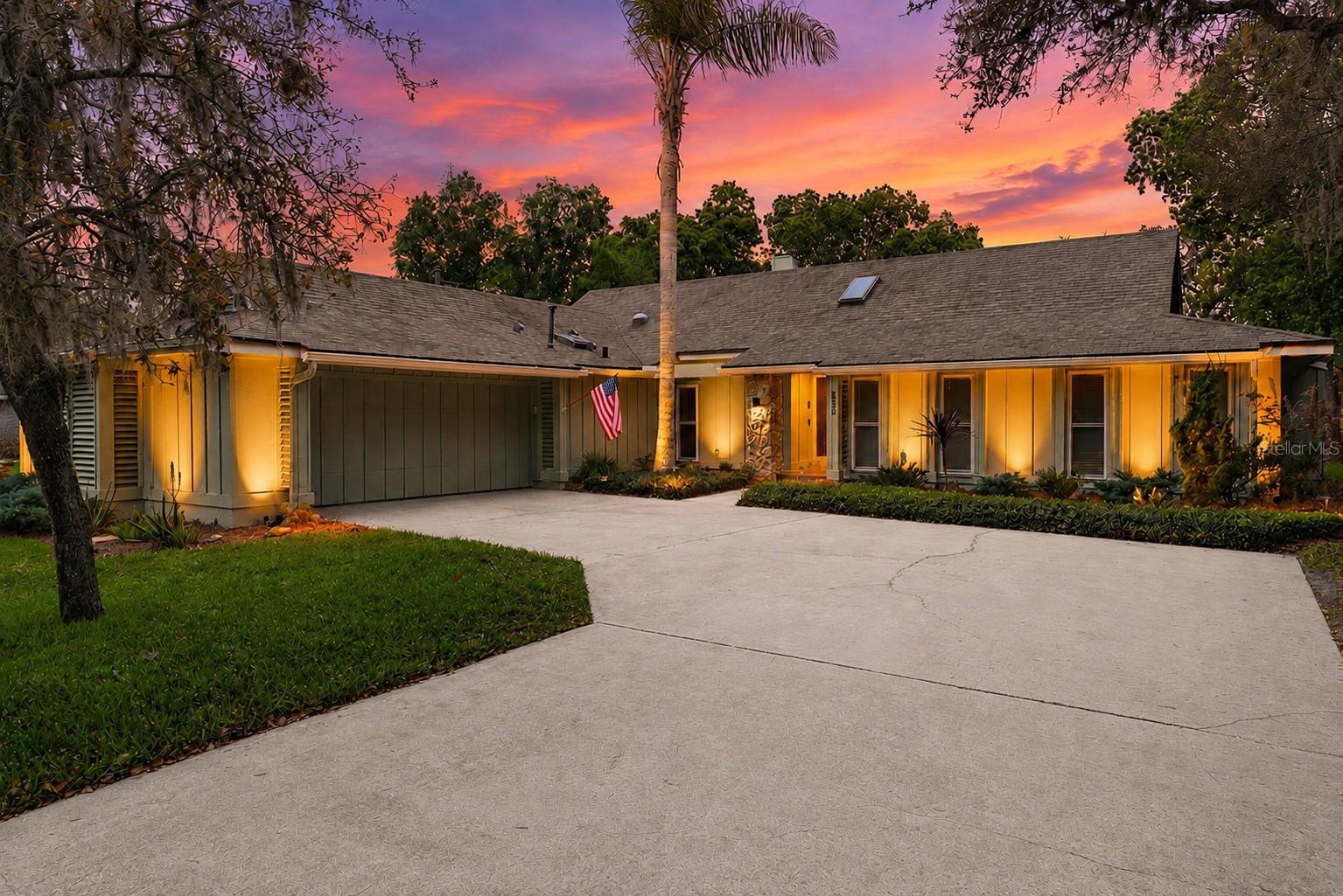 550 Bottlebrush Court — photo