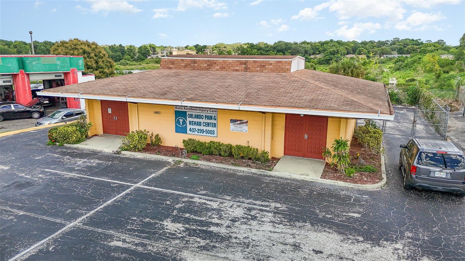 6005 Silver Star Road — photo