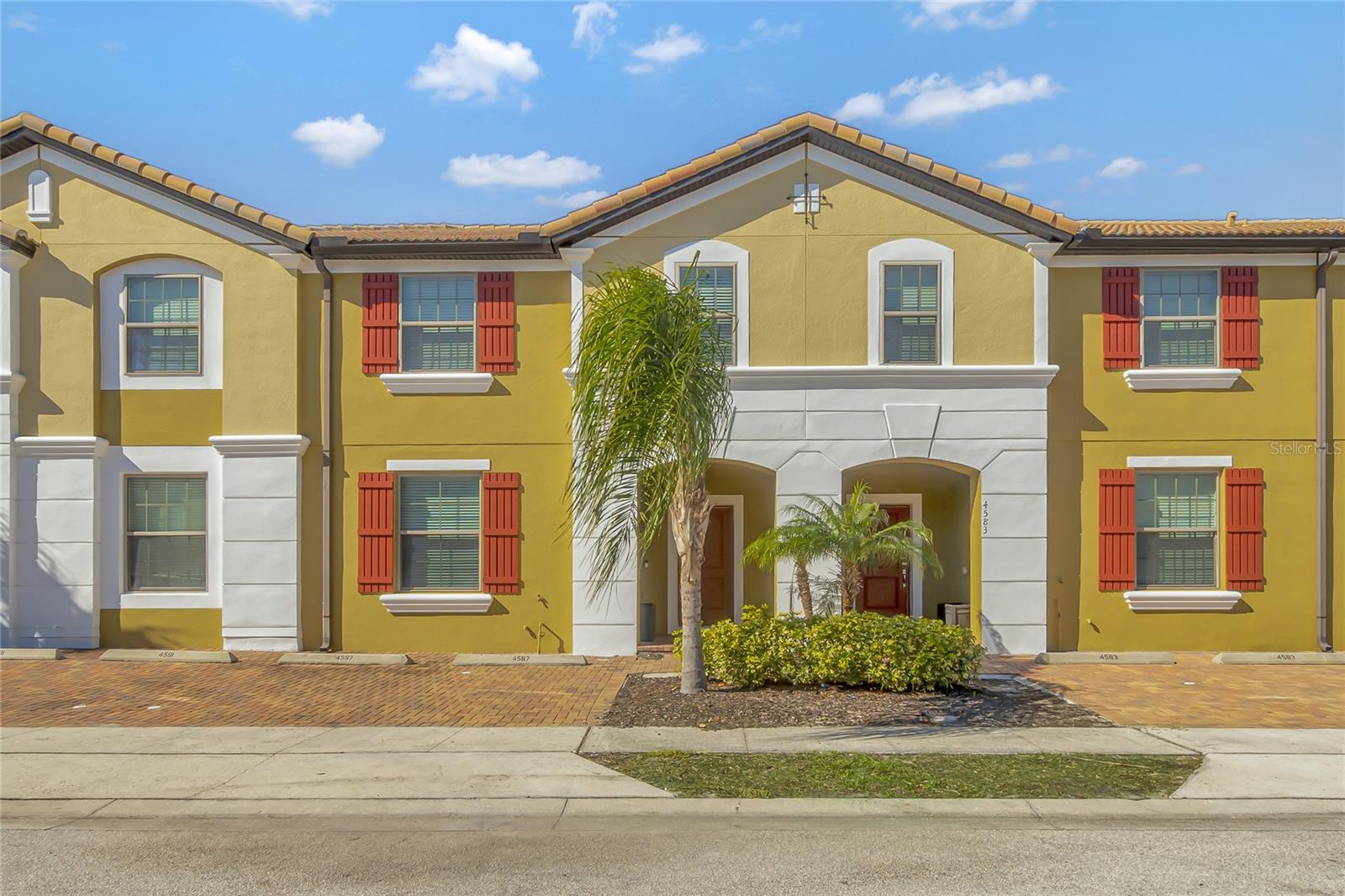 4587 Terrasonesta Drive — photo