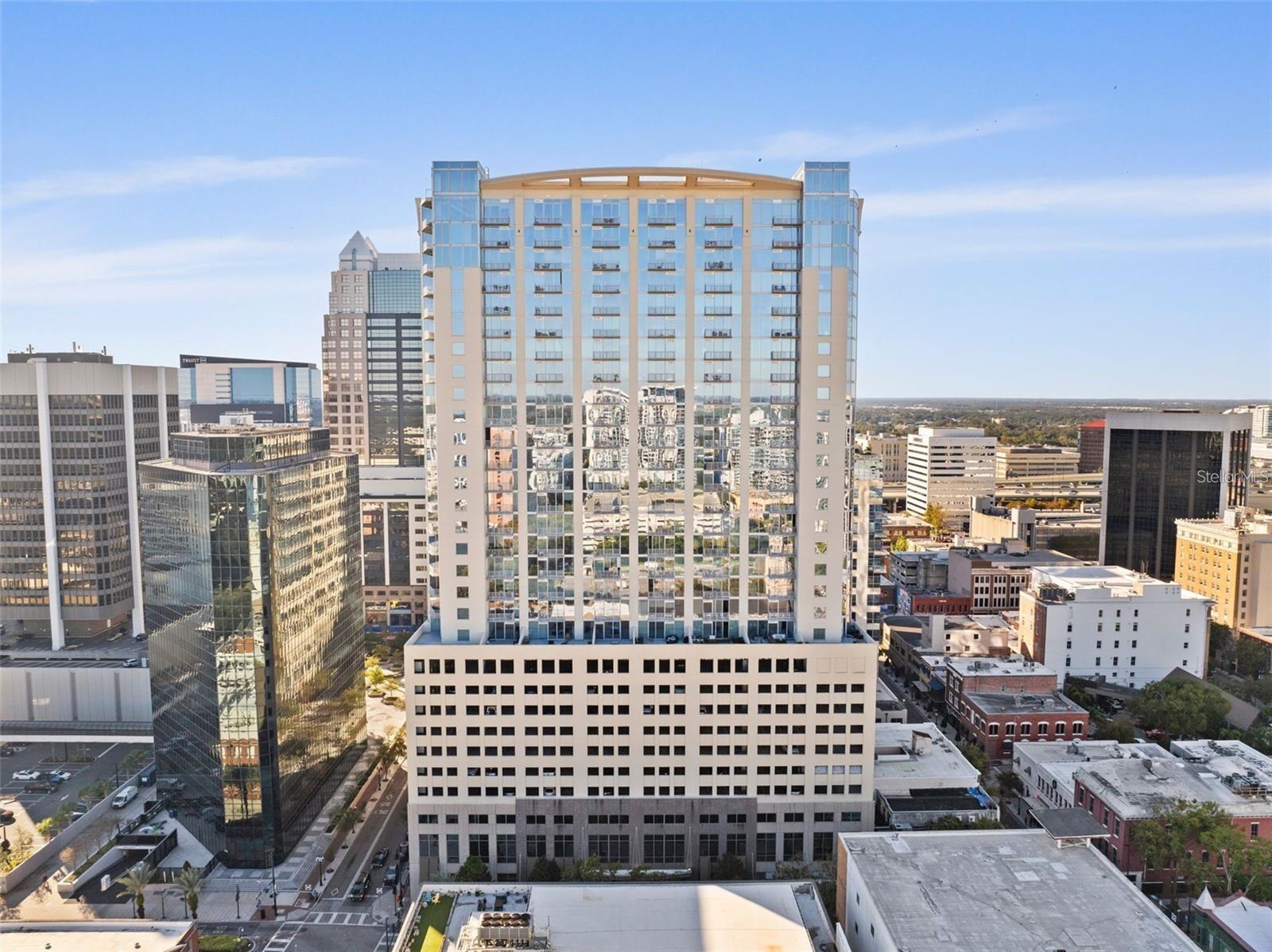 155 S Court Avenue 1705 — photo