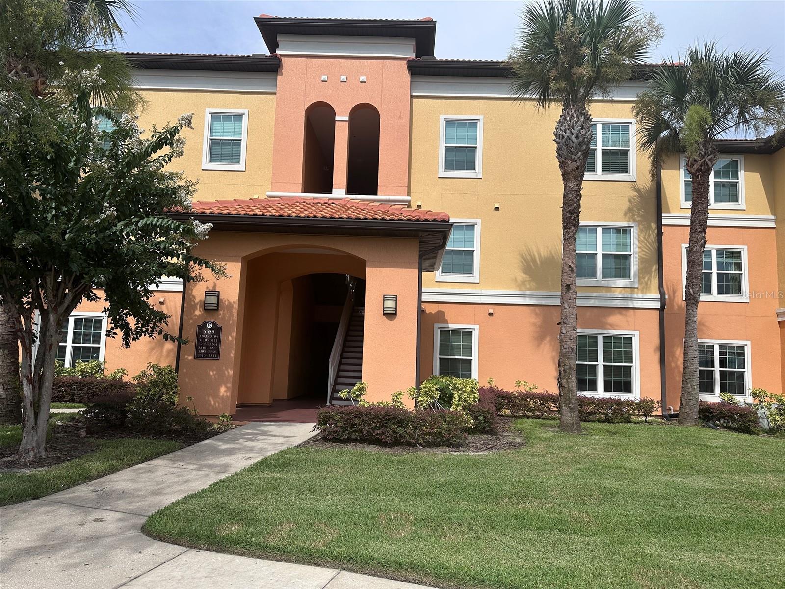 5455 Vineland Road 3303 — photo