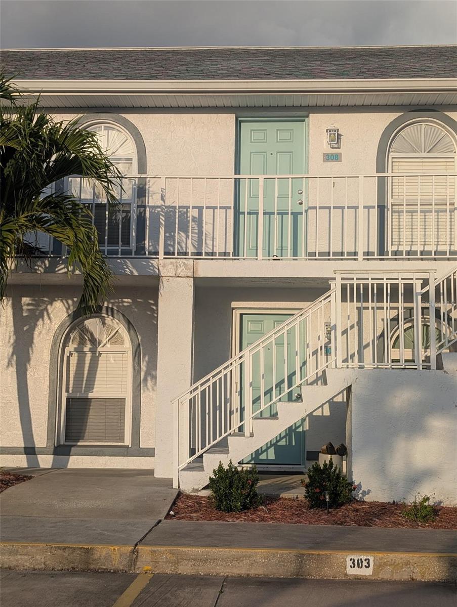 308 Stephen Drive 8 — photo
