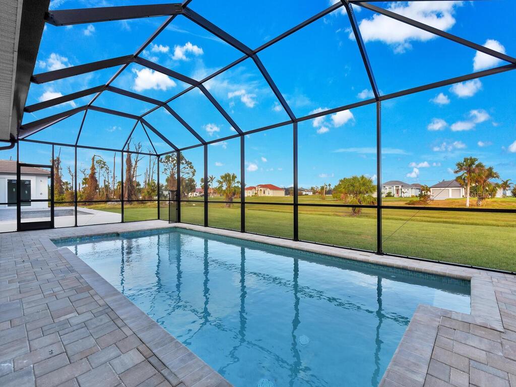 Home in ROTONDA WEST, FL 33947 — photo 3