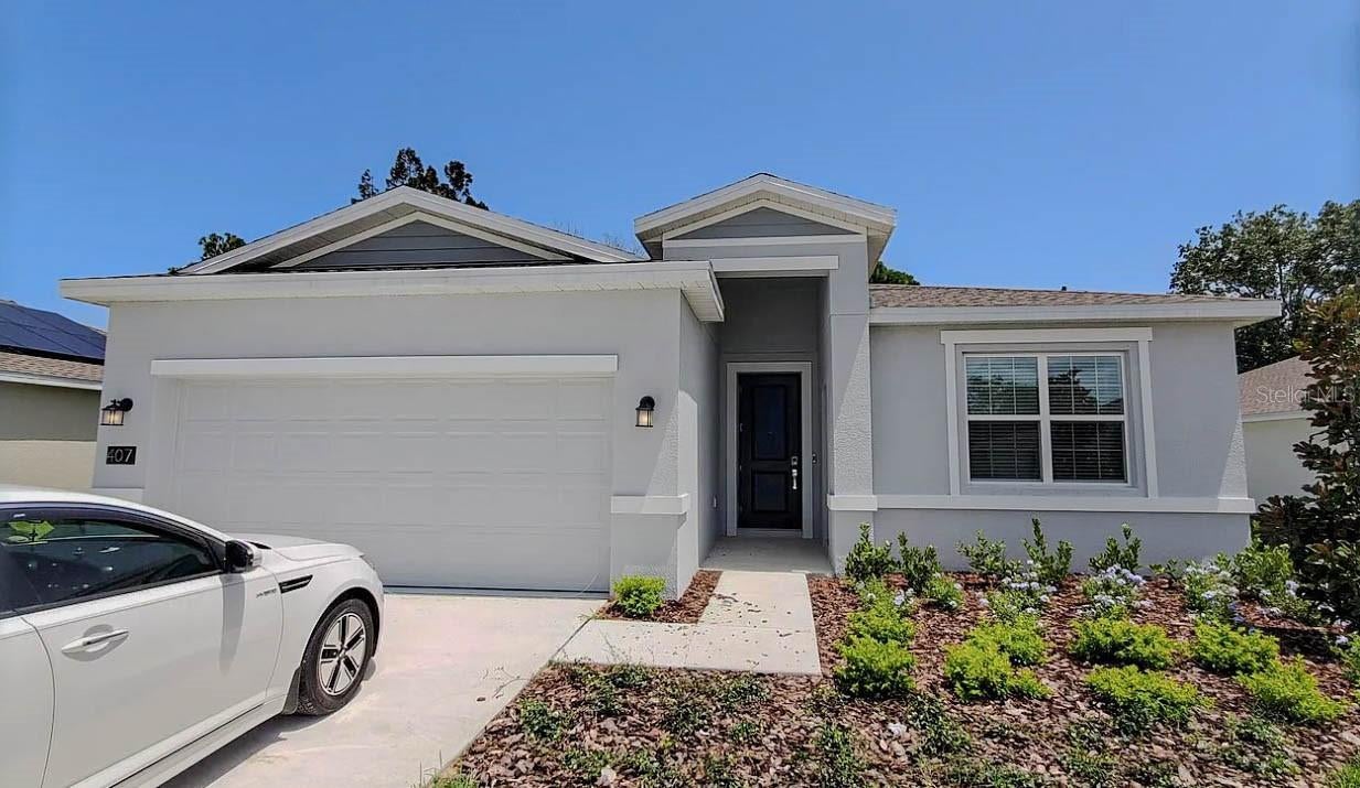 407 Three Oaks Drive — photo