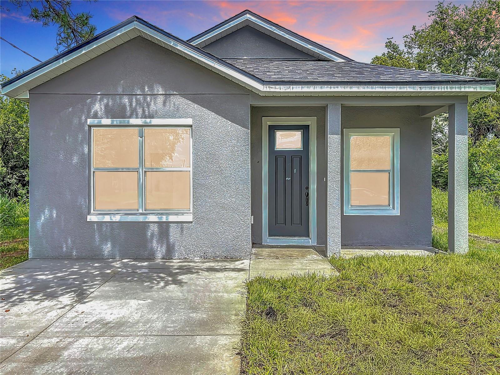 2445 Dolarway Street — photo