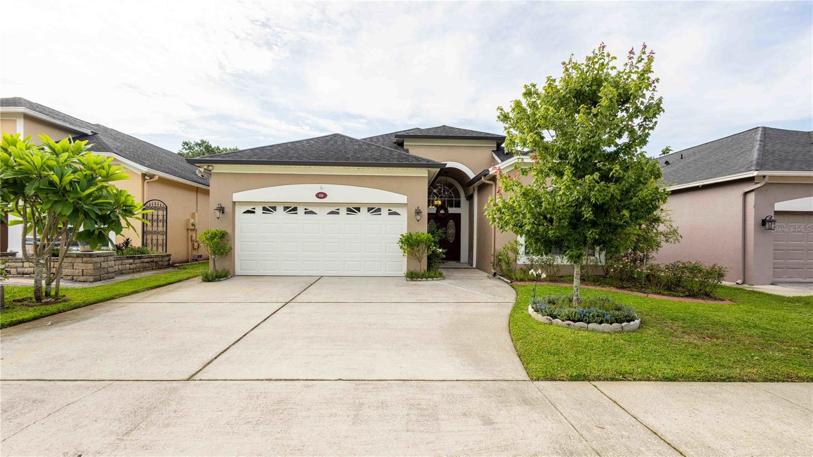 935 Ekana Green Court — photo