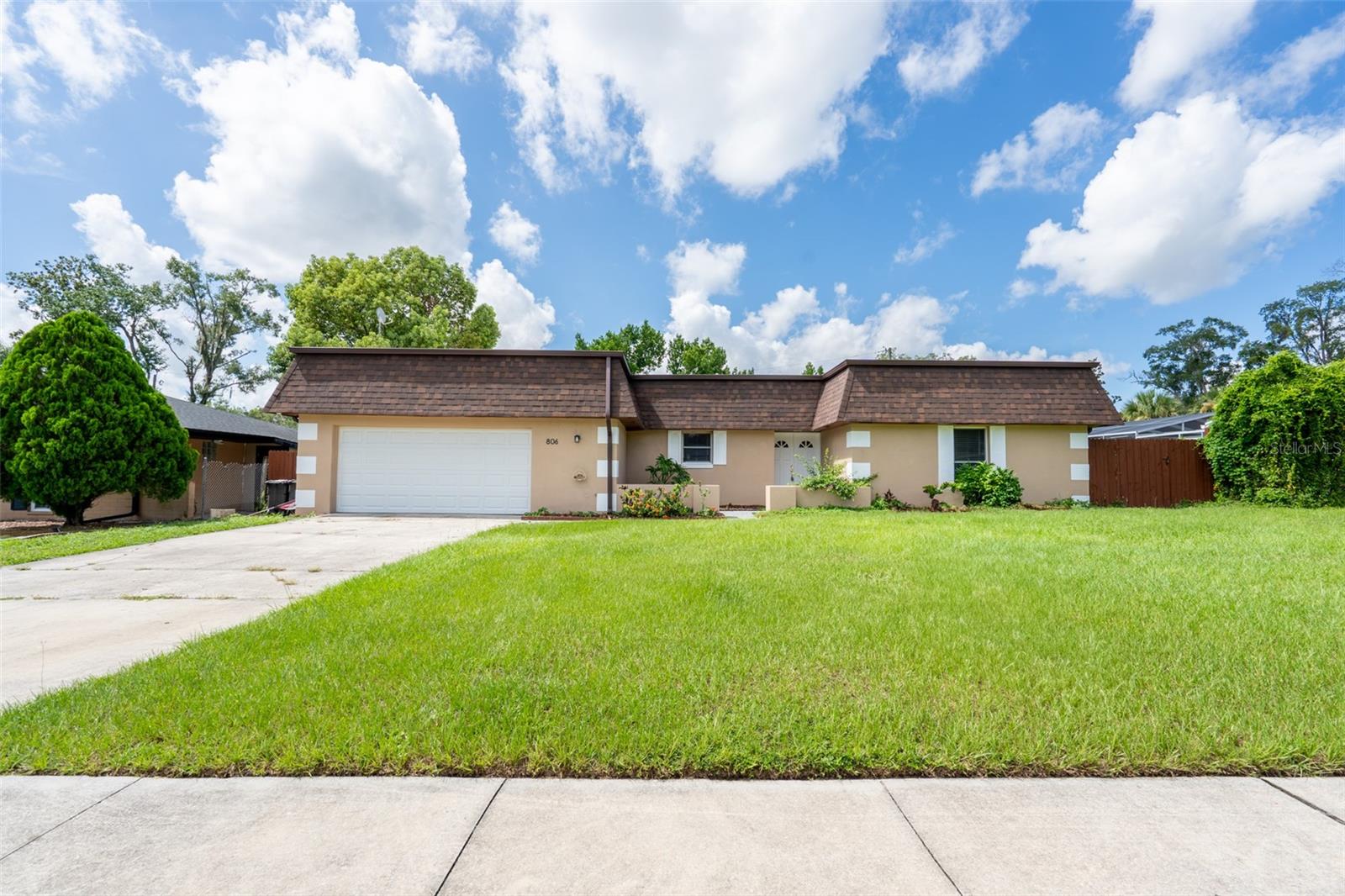 806 Highland Drive — photo