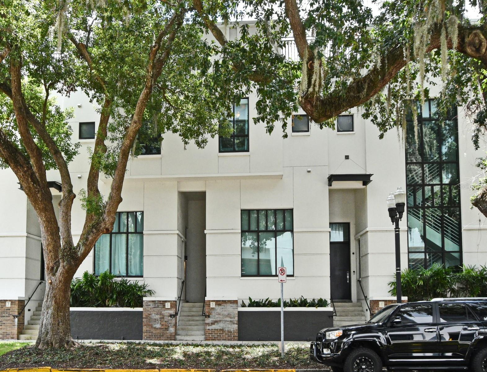 460 E Jackson Street 5 — photo
