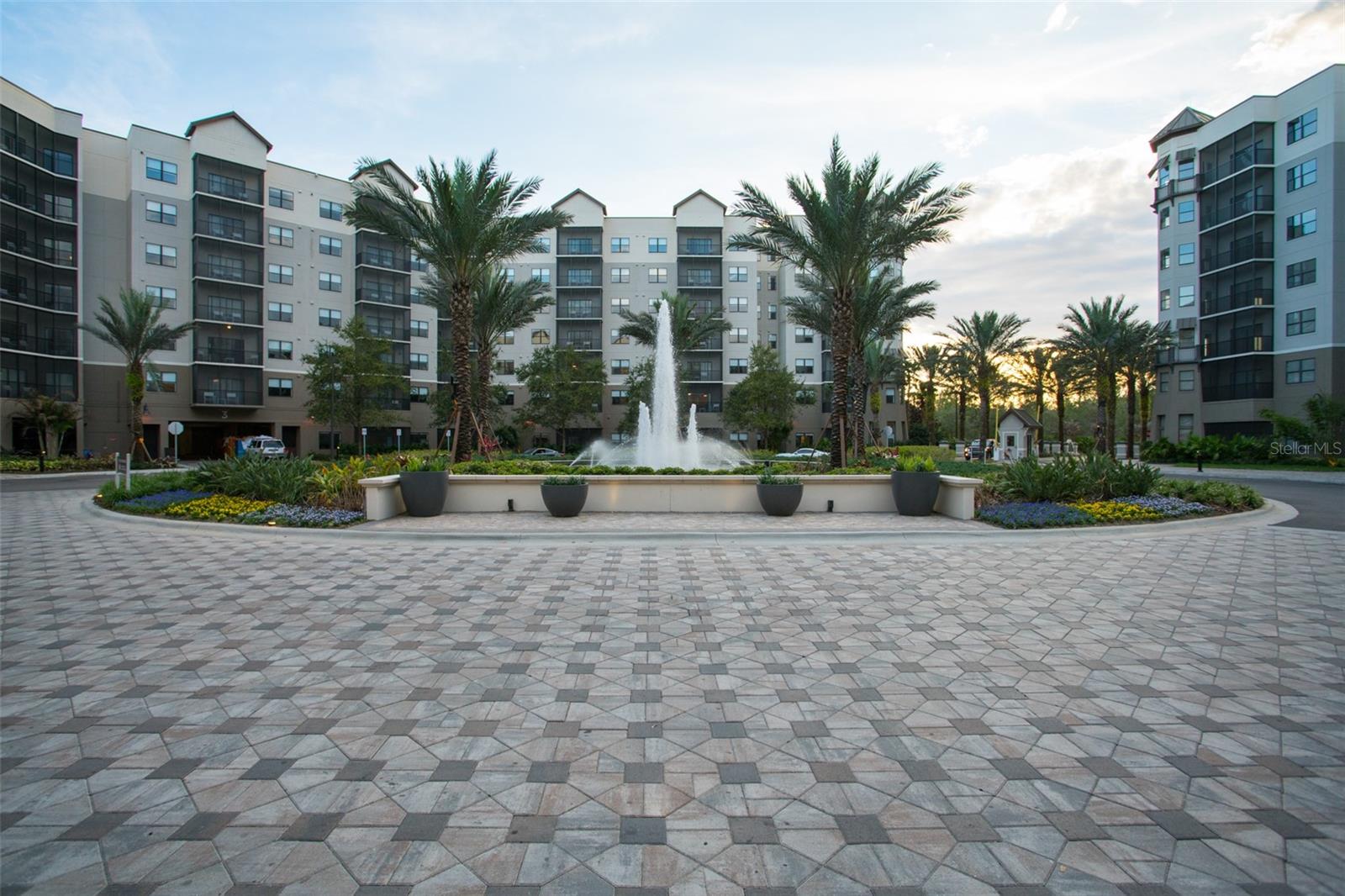 14501 Grove Resort Avenue 2334 — photo