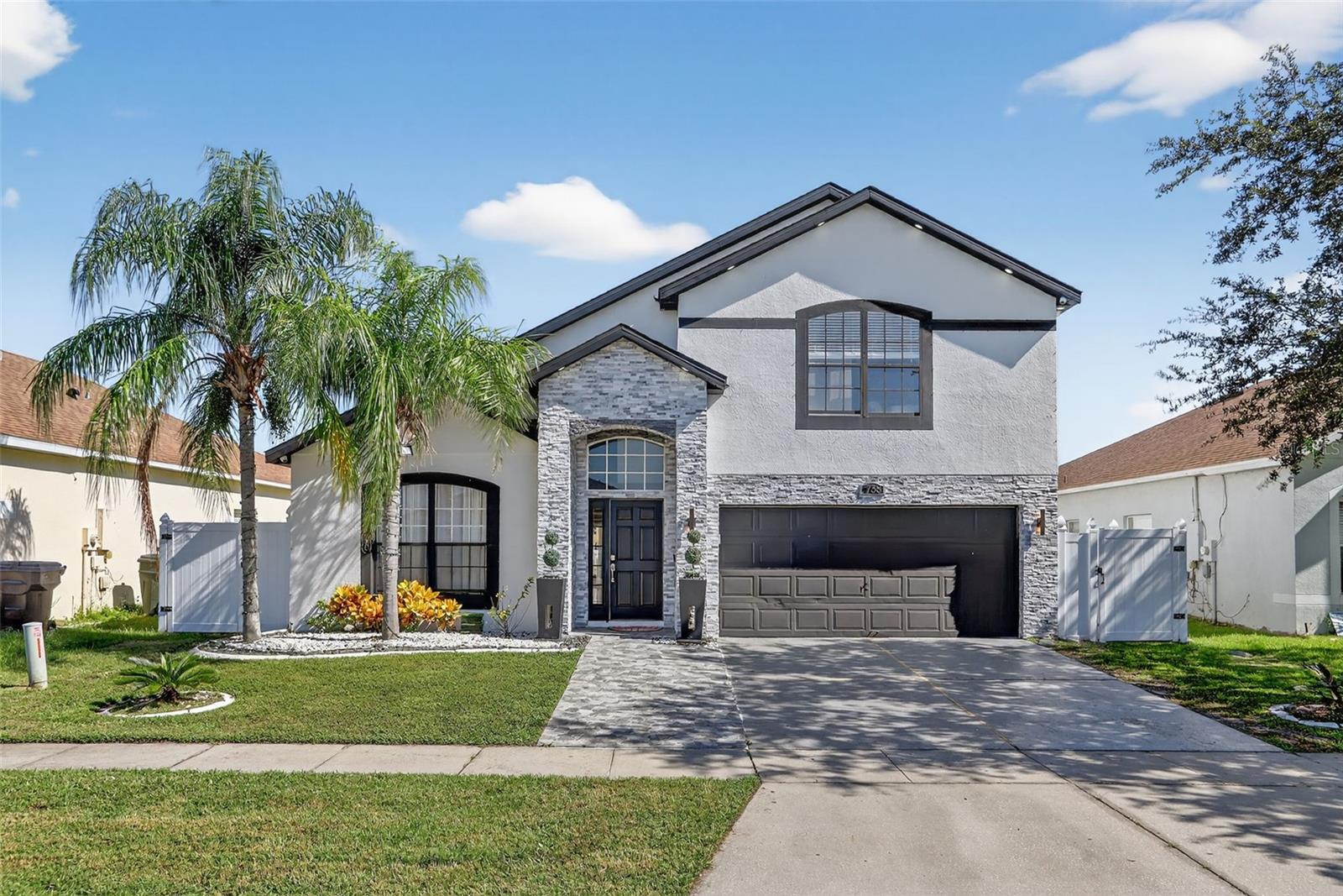 738 Hacienda Circle — photo