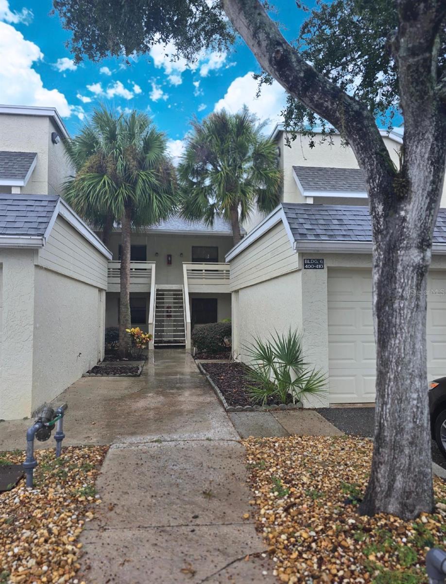408 S Netherwood Crescent 408 — photo