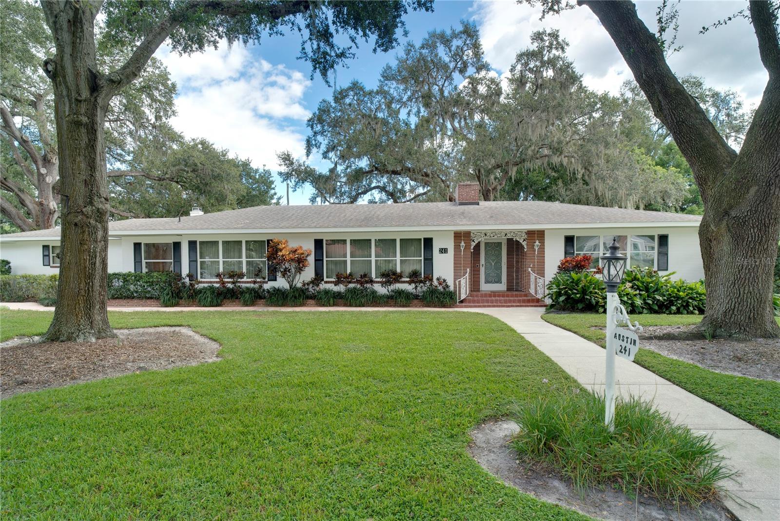 241 N Dillard Street — photo