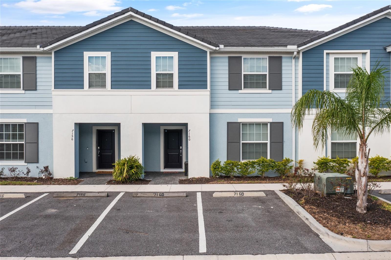 7160 Oakmoss Loop — photo