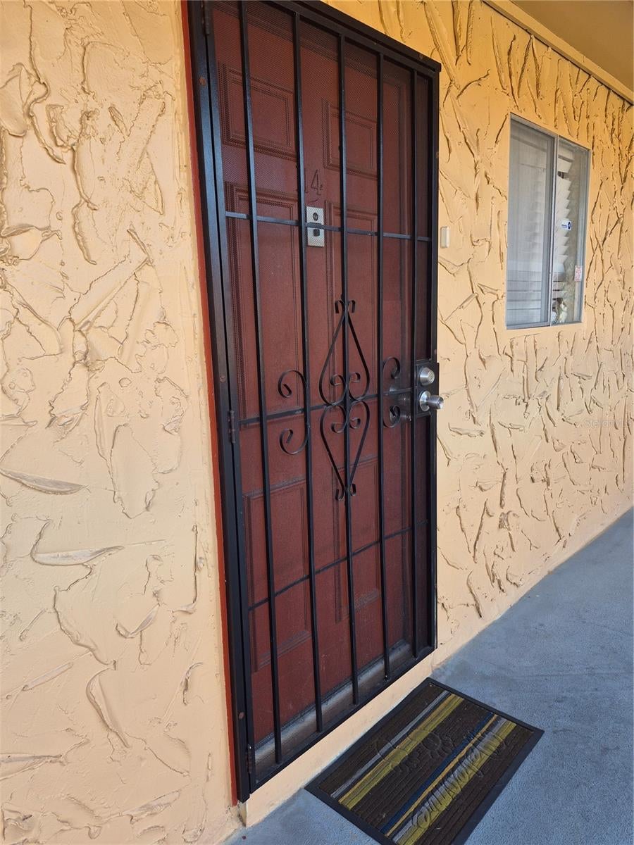 Home in ORLANDO, FL 32818 — photo 3