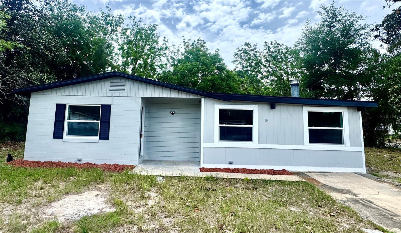 7224 Valiant Court — photo