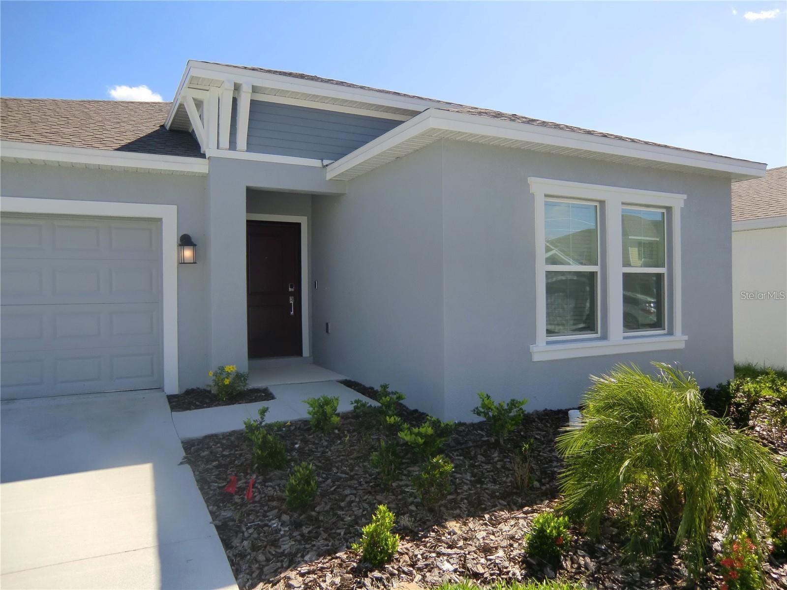 317 Loch Court — photo