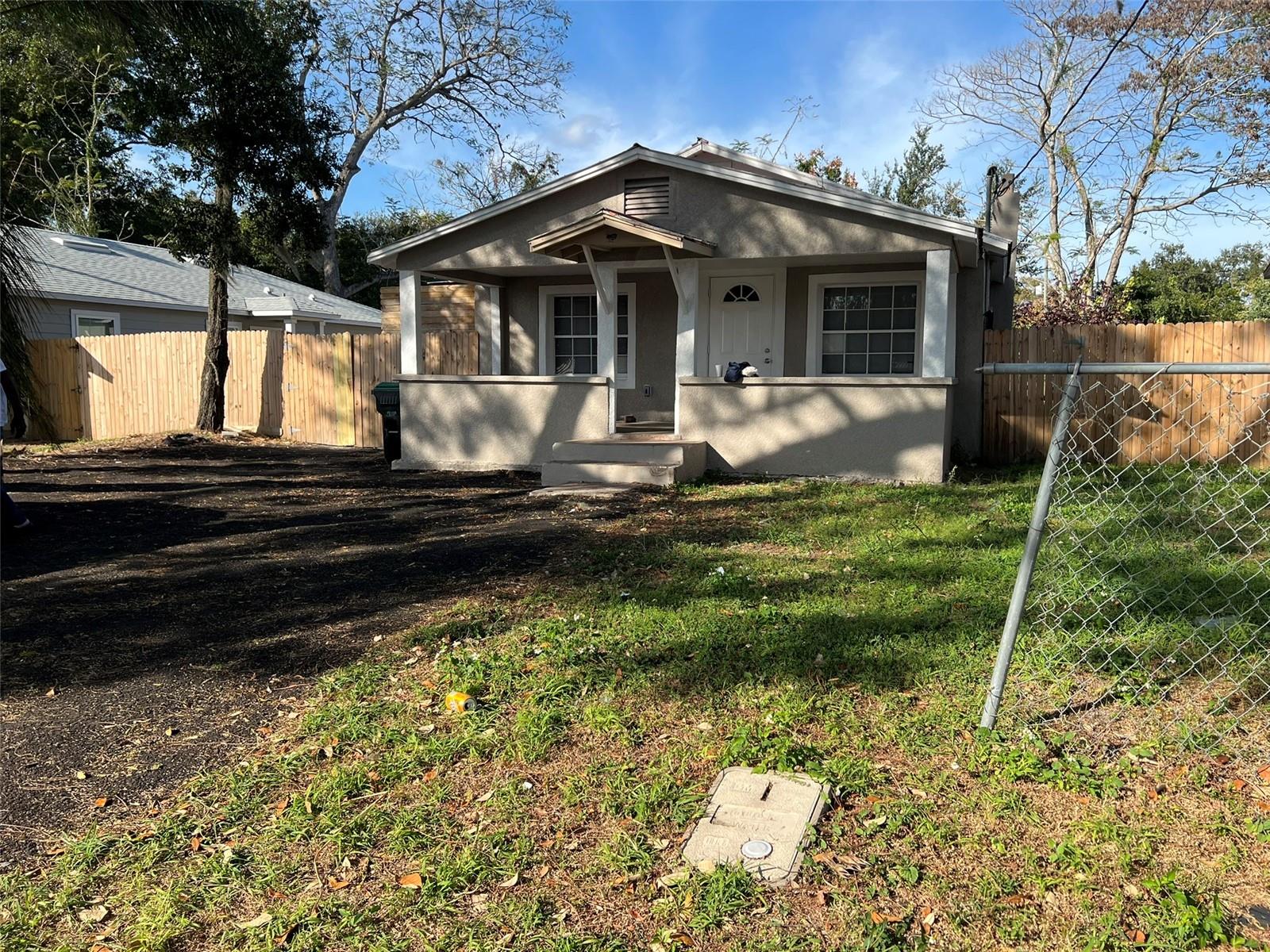 1307 W Kaley Avenue — photo