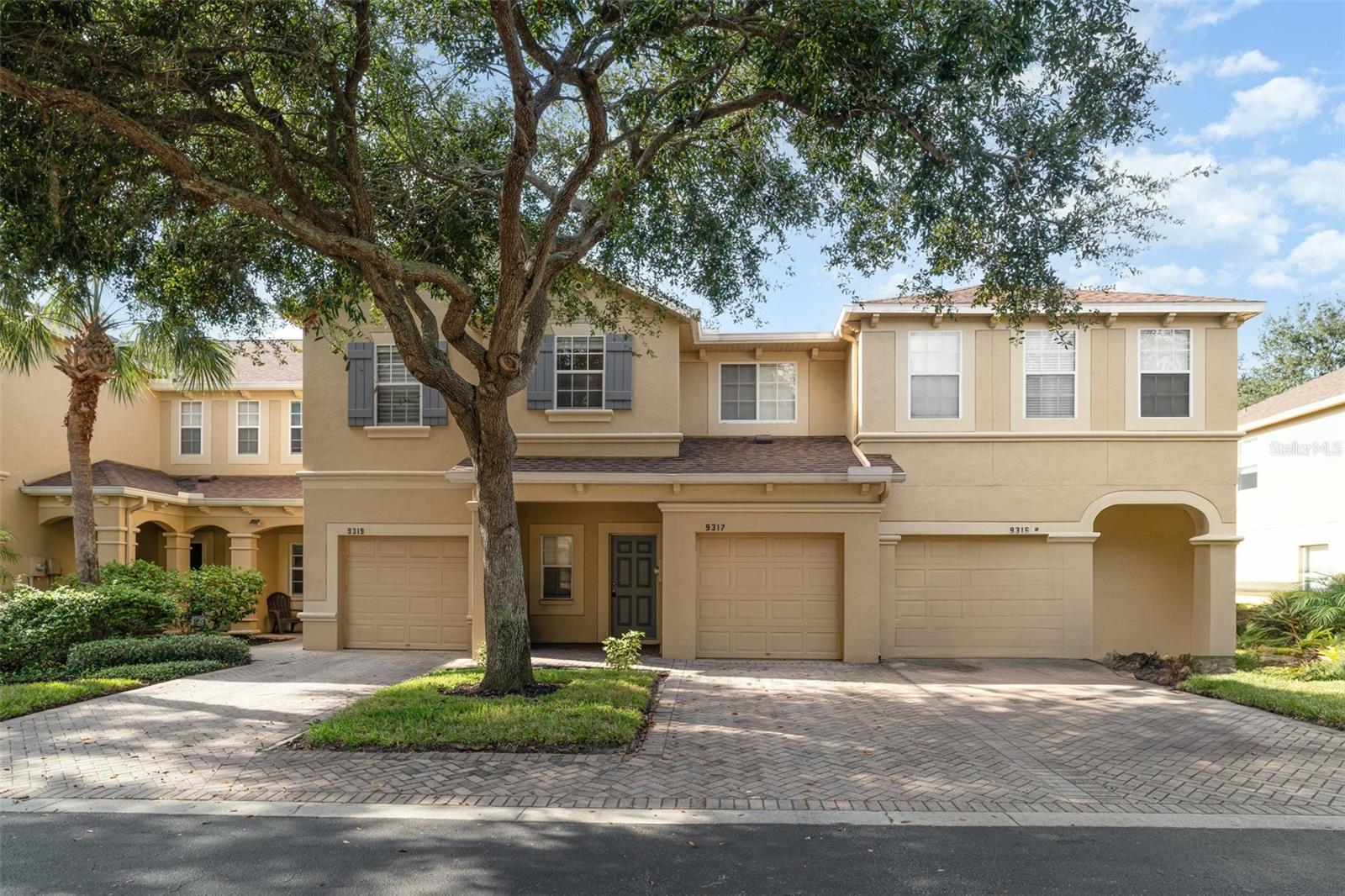 9317 Stone River Place — photo
