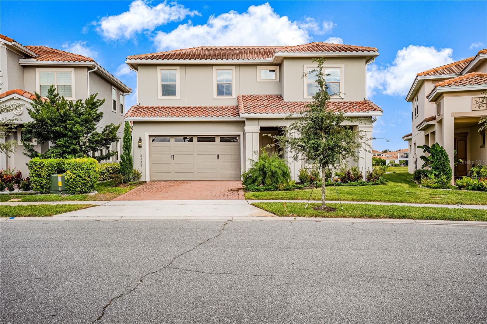 13333 Oakenshaw Lane — photo