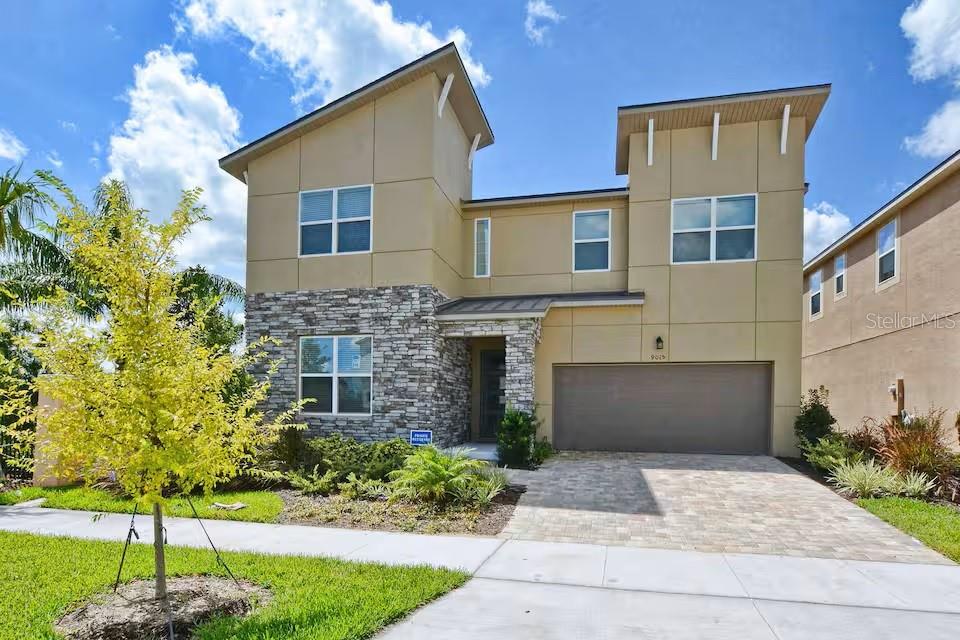 9015 Sunshine Ridge Loop — photo