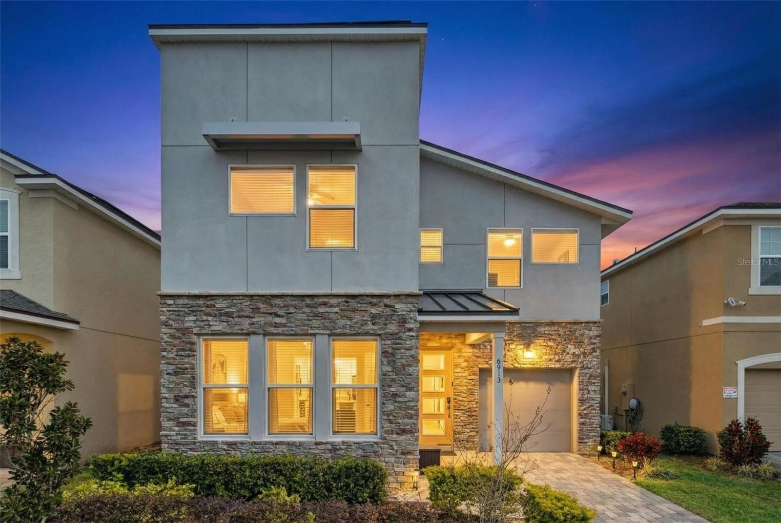 8913 Coconut Breeze Drive — photo