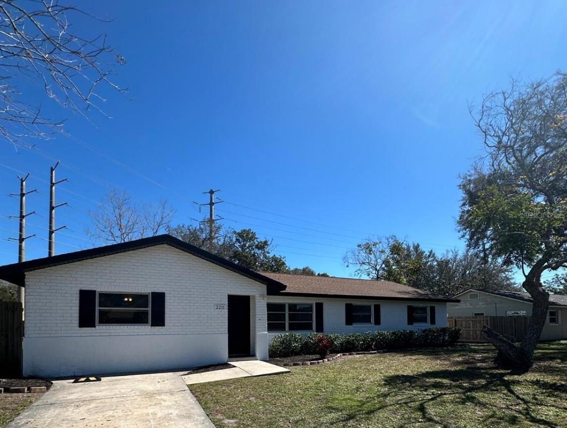 2211 Sunny View Dr — photo