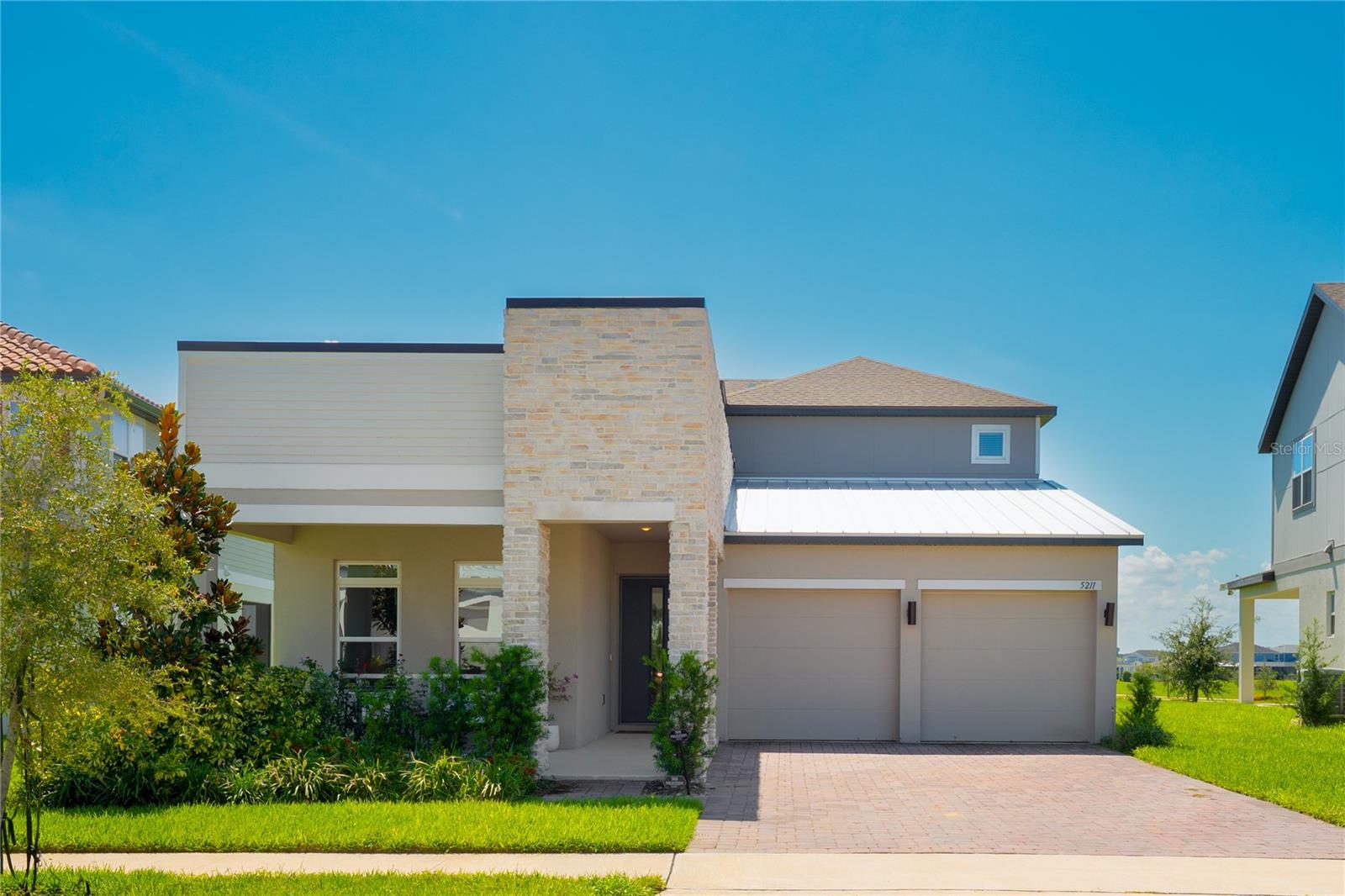 5211 Citrus Leaf Boulevard — photo