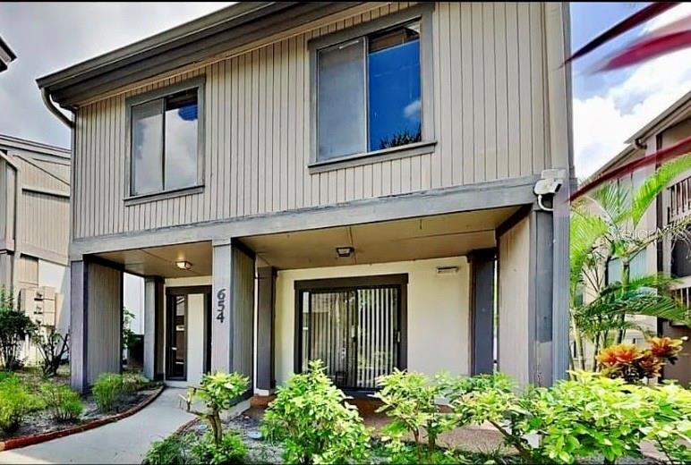 654 Lake Villas Drive 654 — photo