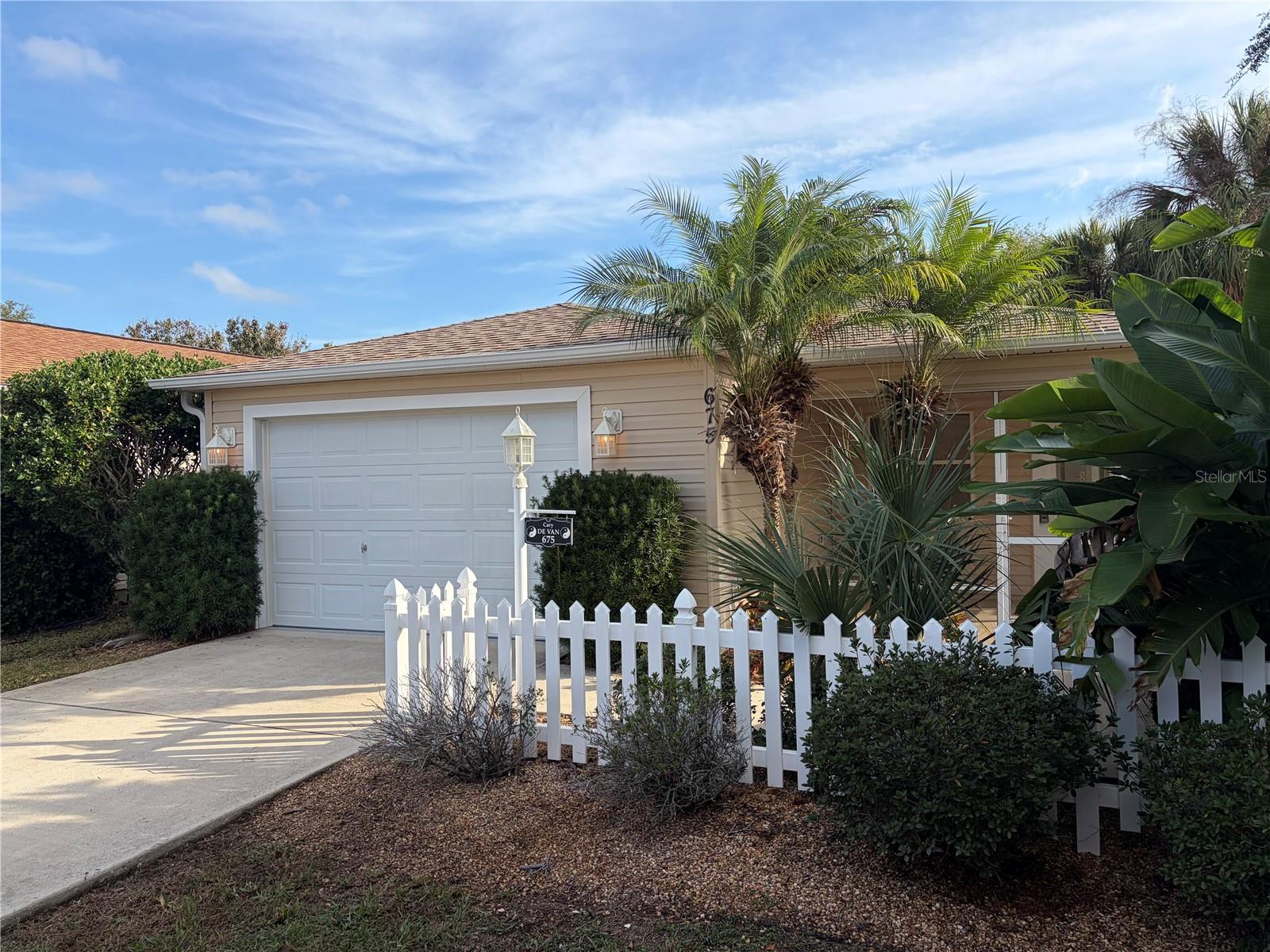 675 Kendall Court — photo